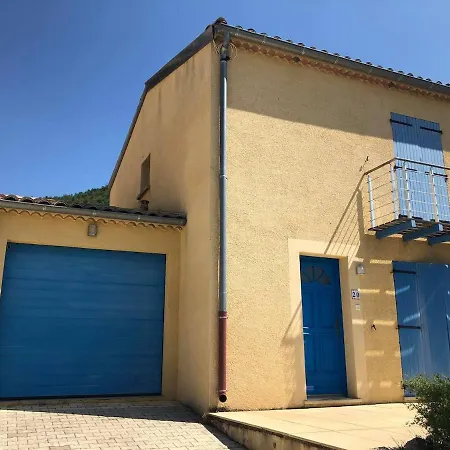 Casa vacanze 6 Person With 1 Pool On A Castellane