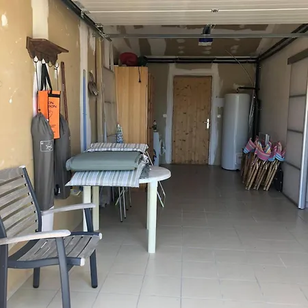 Casa vacanze 6 Person With 1 Pool On A *
